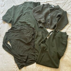 Mandala Scrubs Matching Set Top Joggers Undershirt Cardigan Small Petite